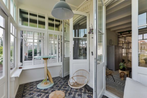 Villa Loft Apartment with Light Garden Room