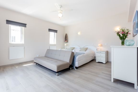 Mariners (5) - Bright and stylish apartment - 2-minute walk to the beach