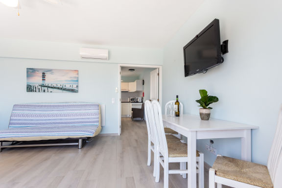 Mariners (2) - Bright and stylish apartment