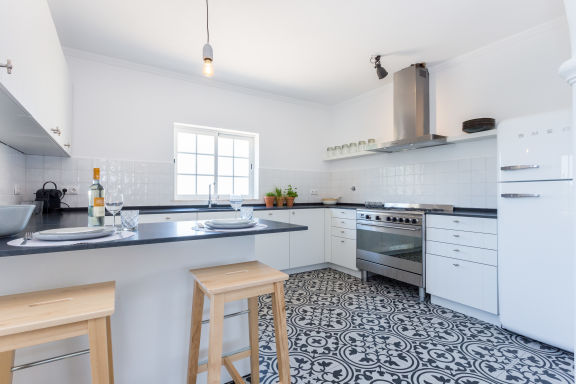Luxury Boutique Retreat Location (20 people).