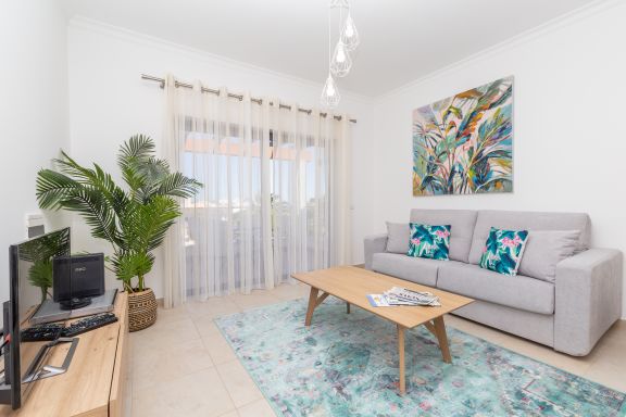 Santa Maria Apartment at Porto de Mos beach