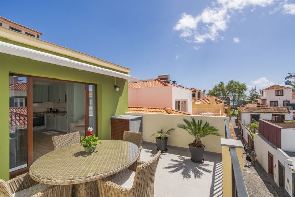 Dans la vieille ville de Funchal, près de la plage - Casa Caetano