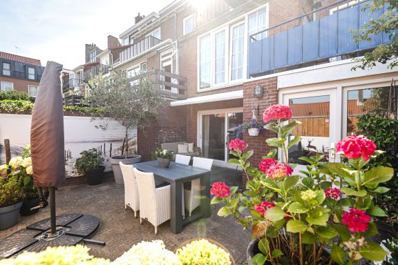 Oasis Escape - modernes apartment mit gemütlichem Außenbereich!