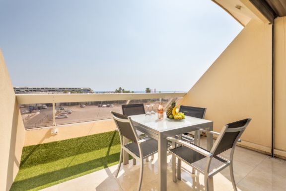 Azur Heliopolis