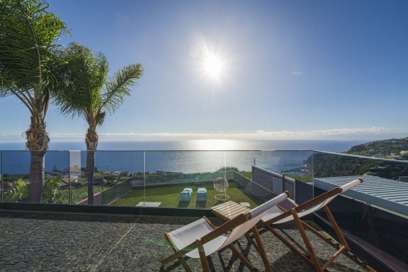With pool and superb sea view - Villa Candelária