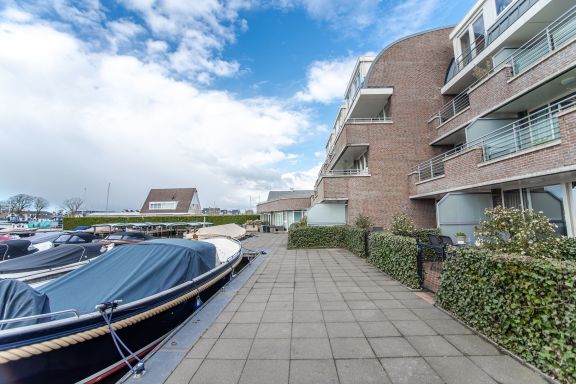 Ruimtelijk luxe appartement op de begane grond - Kaag Resort 3
