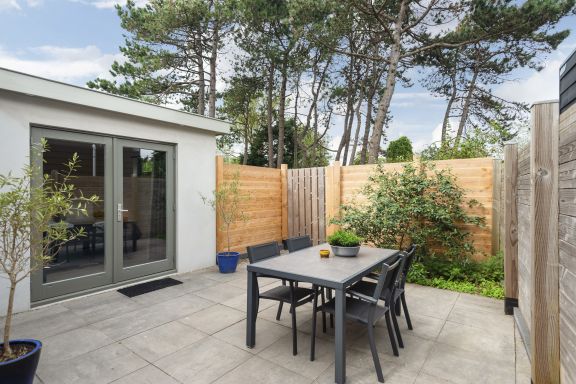 Amsterdam Dunes Holiday Home with private Garden and Parking
