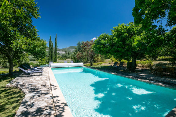 Villa Les Saffres, somptueux Mas à Malaucene