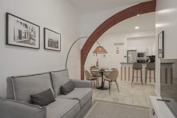 In downtown Funchal, Tanoeiros Residence II