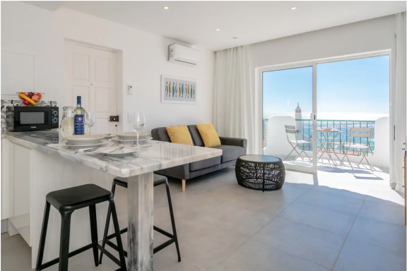Waterside Village - Sea View Apartment