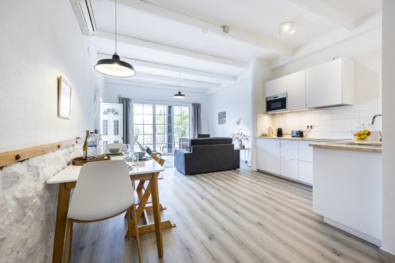Quinta da Liberdade Studio 1 (sleeps 3 & baby) Renovated April 2024!