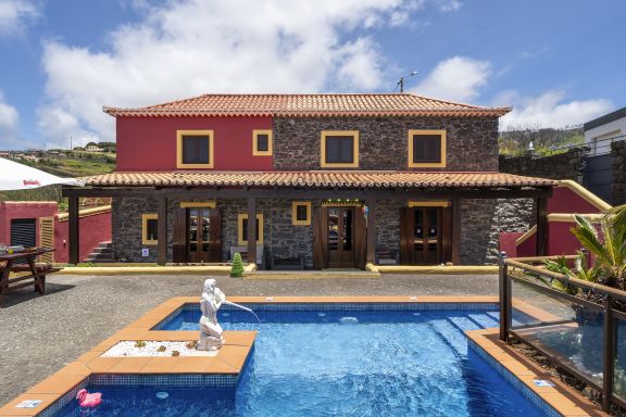 With pool and barbecue - Villa Roque