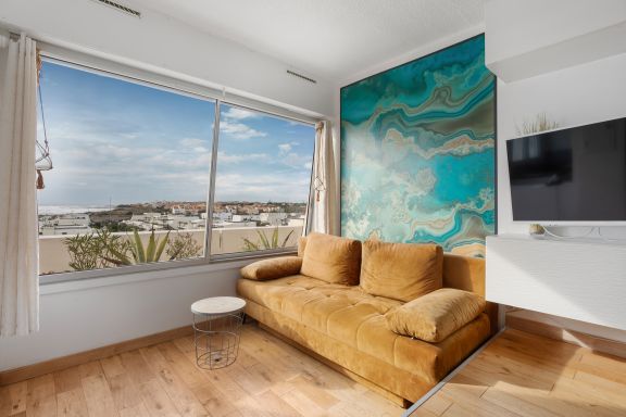 Luxury Penthouse Port Nature