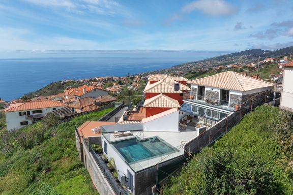 Avec piscine à Calheta - Villa Island Roots