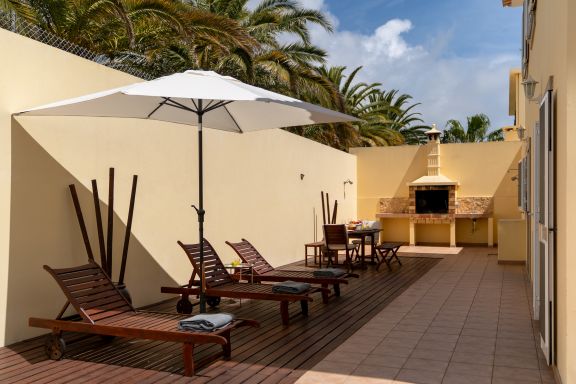 With outdoor space - Moradia Felicidade Rocha PXO 