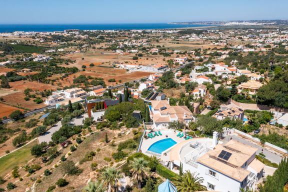 Casa Sonhos with seaviews