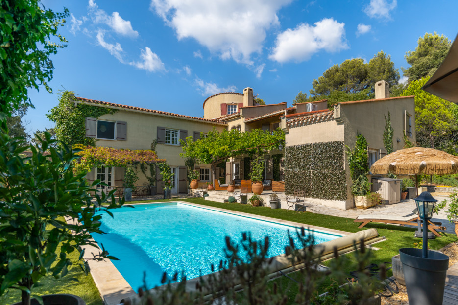 Bastide La Chêneraie. Serenity Rentals / Location saisonnière & Conciergerie