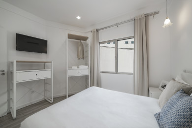 Bedroom with double bed