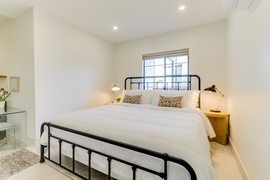 Studio with King size Bed