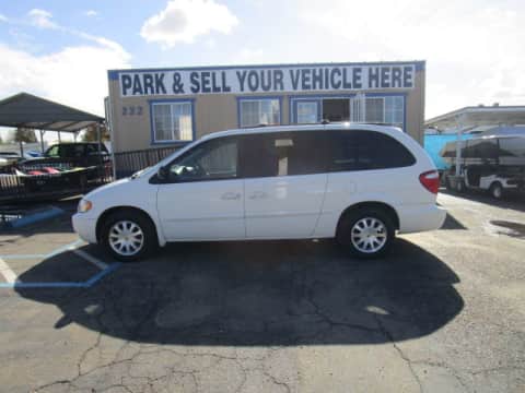 2002 Chrysler Town and Country van for sale Any Town, IA - stock number 4074