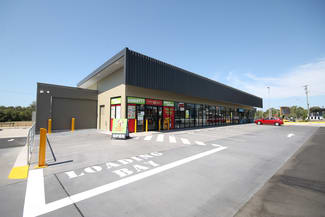 Shop & Retail commercial property leased at 4B/108 Old Cleveland Road Capalaba QLD 4157