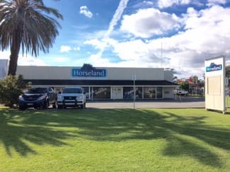 Showrooms / Bulky Goods commercial property leased at 5 & 6/1862 Albany Highway Maddington WA 6109 Showrooms / Bulky Goods commercial property leased at 5 & 6/1862 Albany Highway Maddington WA 6109