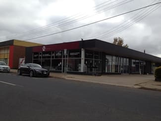 Showrooms / Bulky Goods commercial property leased at 4/10 Maryborough Street Fyshwick ACT 2609