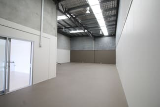 Factory, Warehouse & Industrial commercial property leased at 4/189 Anzac Avenue Harristown QLD 4350 Factory, Warehouse & Industrial commercial property leased at 4/189 Anzac Avenue Harristown QLD 4350
