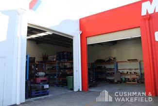 Showrooms / Bulky Goods commercial property leased at Southport QLD 4215