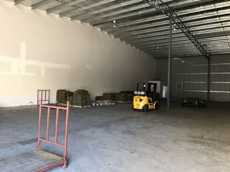 Factory, Warehouse & Industrial commercial property leased at 3a & 3b/11 Tralee Street Hume ACT 2620