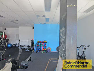 Shop & Retail commercial property leased at Wooloowin QLD 4030