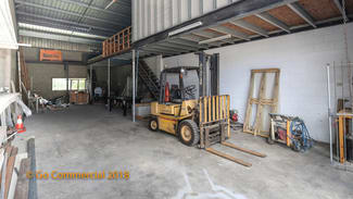 Showrooms / Bulky Goods commercial property leased at Shed 4/202 McCormack Street Manunda QLD 4870