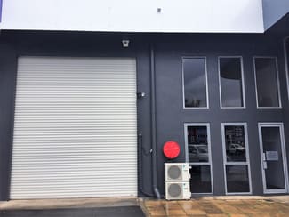 Shop & Retail commercial property leased at 2/13 Greenway Drive Tweed Heads South NSW 2486