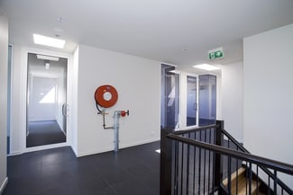 Offices commercial property leased at 31/981 North Road Murrumbeena VIC 3163