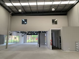 Factory, Warehouse & Industrial commercial property leased at Unit 4/4 - 2 Phillip Court Port Melbourne VIC 3207