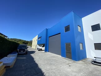 Factory, Warehouse & Industrial commercial property leased at 2/8 Hawker Street Currumbin Waters QLD 4223 Factory, Warehouse & Industrial commercial property leased at 2/8 Hawker Street Currumbin Waters QLD 4223
