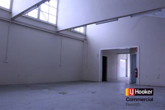 Factory, Warehouse & Industrial commercial property leased at St Marys NSW 2760