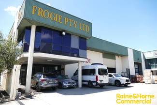 Factory, Warehouse & Industrial commercial property leased at Unit 1/16-18 Barry Road Chipping Norton NSW 2170