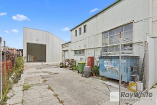 Factory, Warehouse & Industrial commercial property leased at Rear 31 Alex Avenue Moorabbin VIC 3189