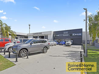 Offices commercial property leased at 368 Nudgee Road Hendra QLD 4011