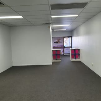 Offices commercial property leased at 10/146 Anderson Street Manoora QLD 4870