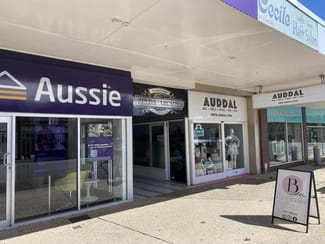 Shop & Retail commercial property leased at 4/135 Bay Terrace Wynnum QLD 4178