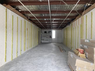 Shop & Retail commercial property leased at 4/88 Old Cleveland Road Capalaba QLD 4157