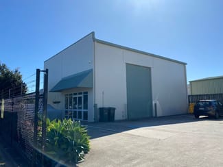 Showrooms / Bulky Goods commercial property leased at 3/429 Wondall Road Tingalpa QLD 4173
