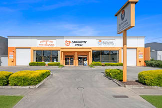 Showrooms / Bulky Goods commercial property leased at 192-194 Torquay Road Grovedale VIC 3216