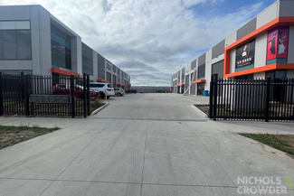 Factory, Warehouse & Industrial commercial property leased at 4 Hawk Place Clyde North VIC 3978