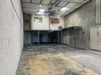 Factory, Warehouse & Industrial commercial property leased at 3/70 Redland Bay Road Capalaba QLD 4157