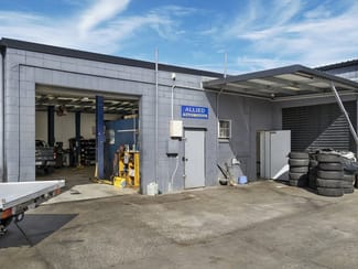 Offices commercial property leased at 2 & 3/13 Herbert St Slacks Creek QLD 4127