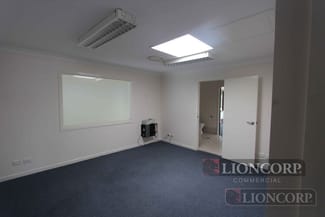 Offices commercial property leased at Seventeen Mile Rocks QLD 4073