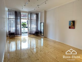 Showrooms / Bulky Goods commercial property leased at 639 Burwood Road Hawthorn VIC 3122